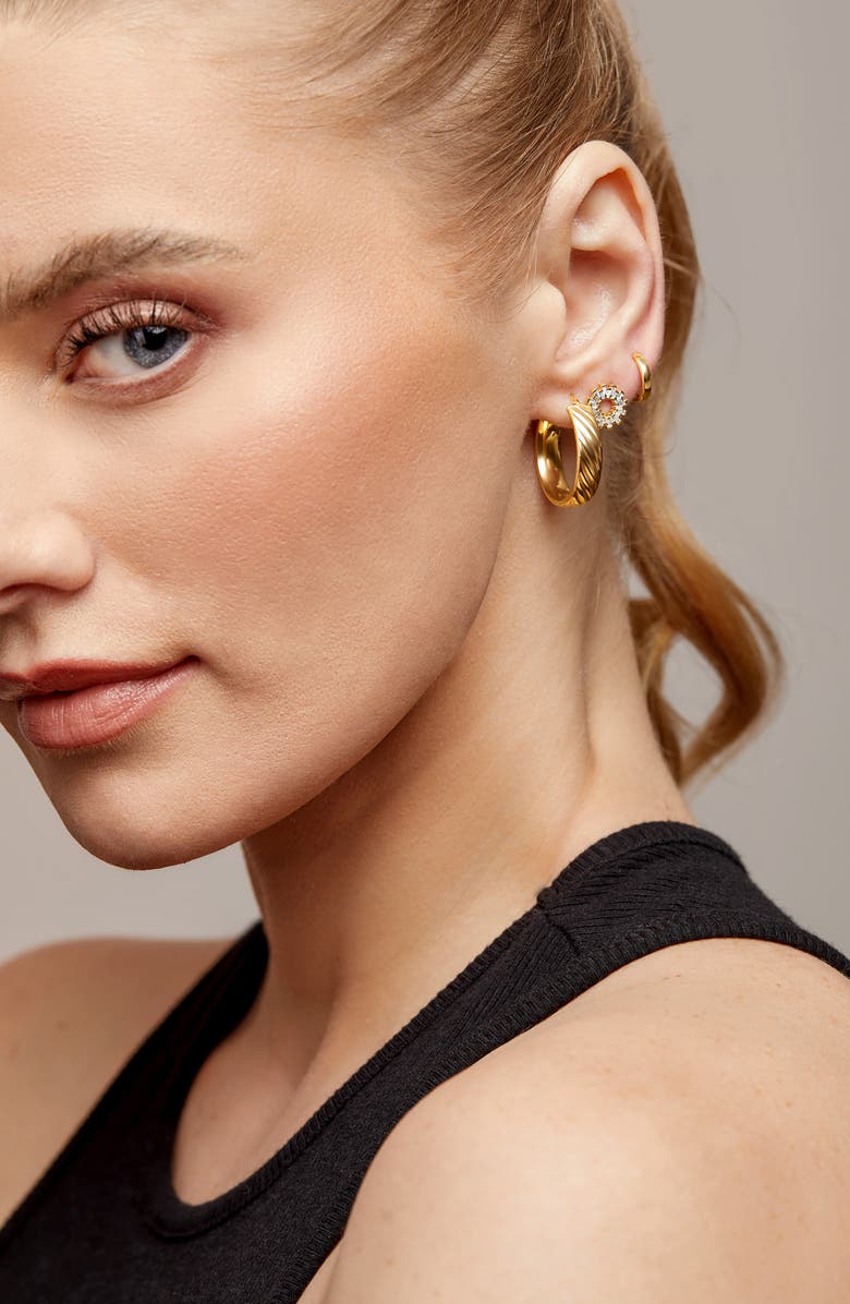 Bony Levy 14K Gold Huggie Hoop Earrings, Alternate, color, 14Ky