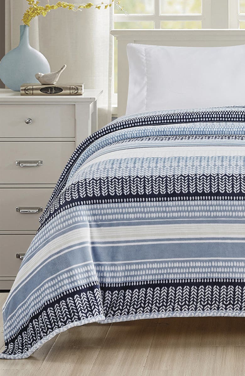 Luxury Home Stripe Fleece Throw Blanket, Alternate, color, Anissa