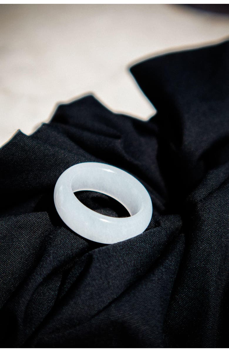 seree Tee White jade ring, Alternate, color, White