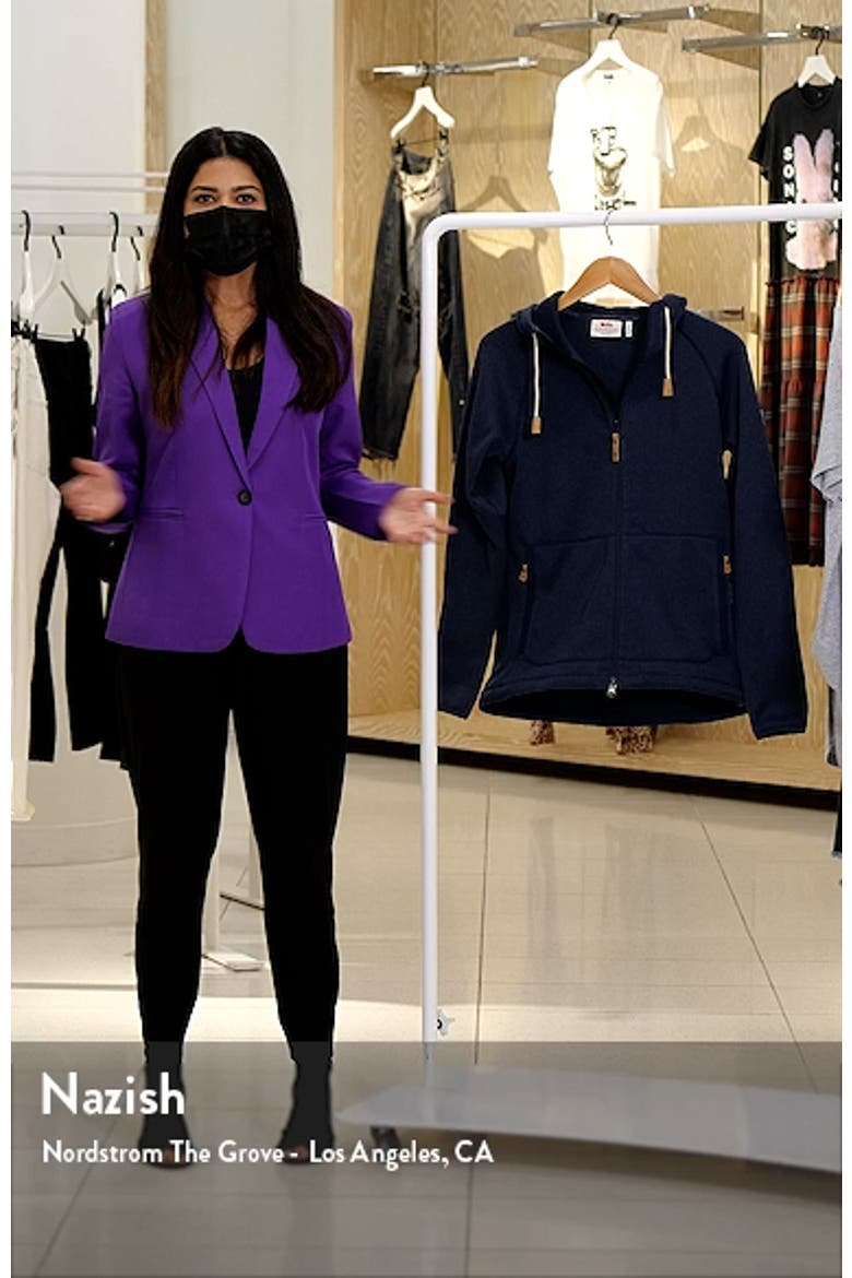 Ovik Fleece Hoodie video
