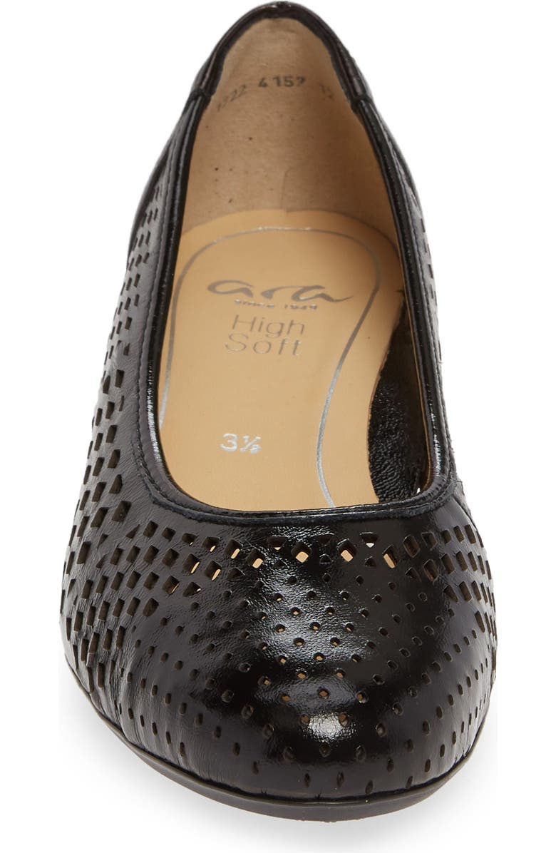 ara Venetia Perforated Pump, Alternate, color,