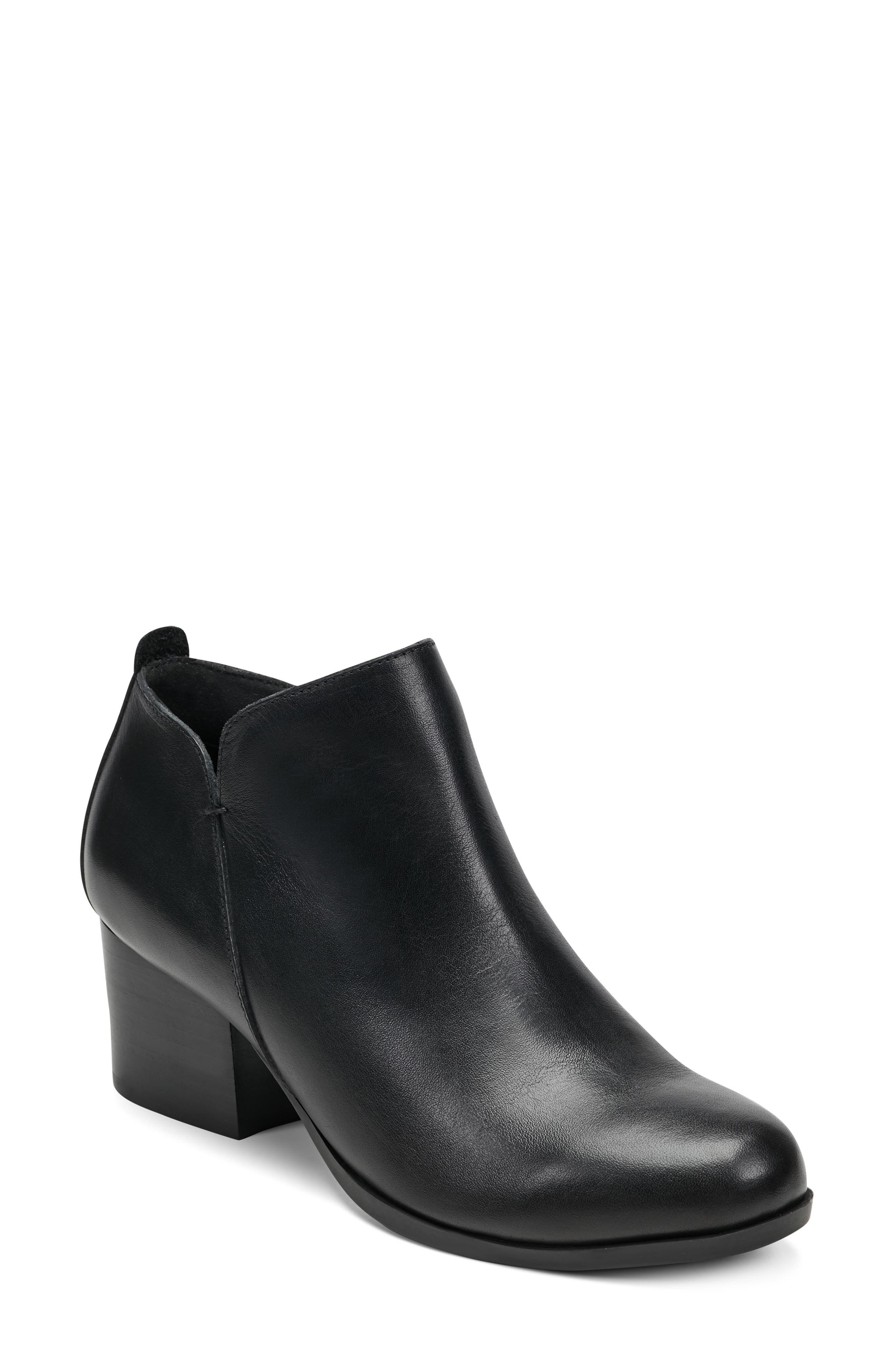 Easy Spirit Georgina Bootie, Main, color, Black