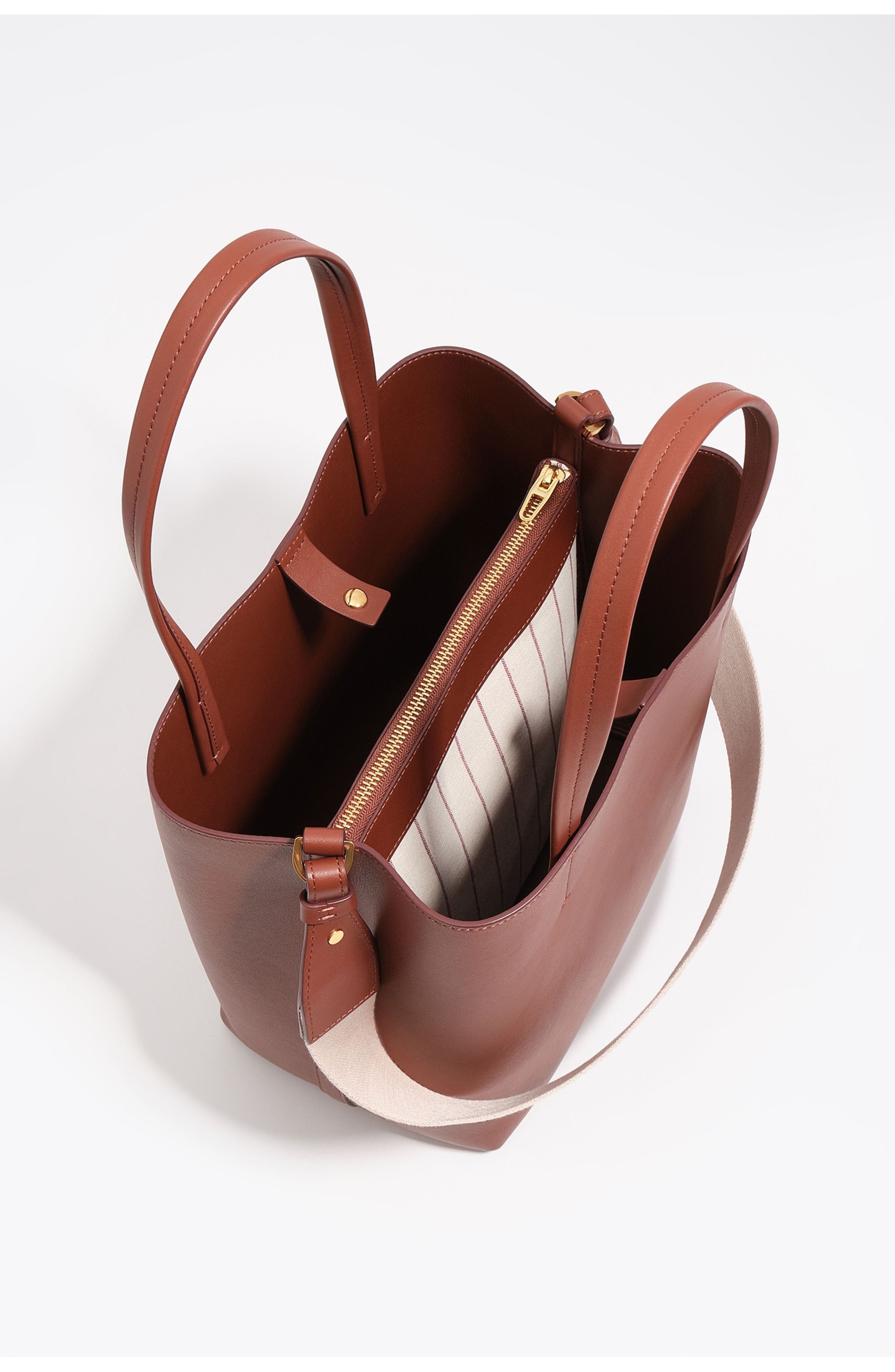 Bimba y Lola Medium Leather Chihuahua bag, Alternate, color, Nut