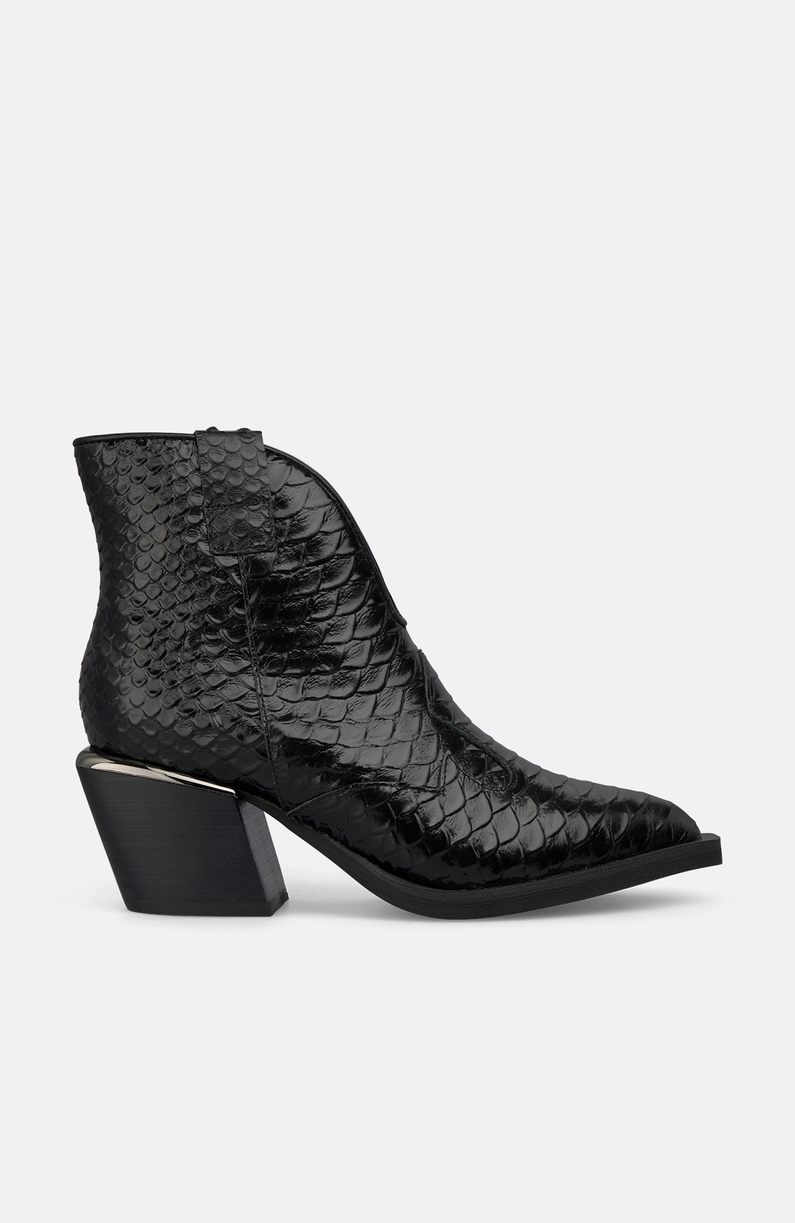 Alma en Pena Front Opening Bootie (Women) | Nordstrom