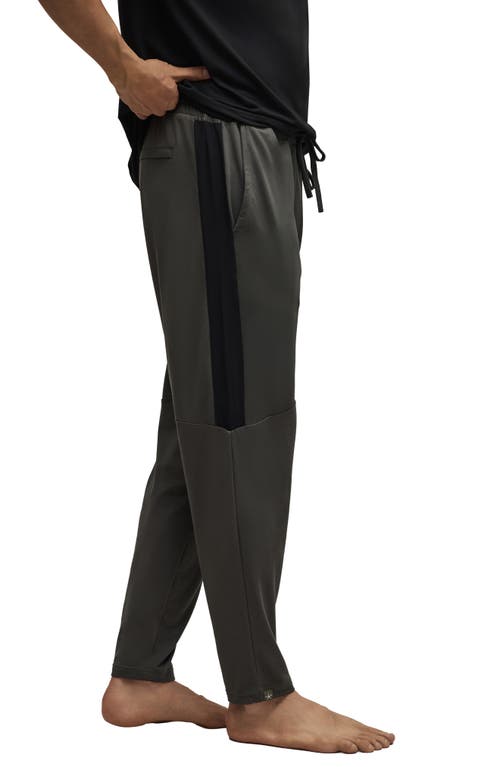 Barefoot Dreams Malibu Collection® Butterchic Slim Fit Lounge Pants In Green