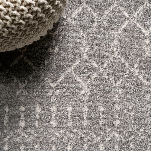 Jonathan Y Moroccan Hype Boho Vintage Diamond Area Rug In Gray/ivory