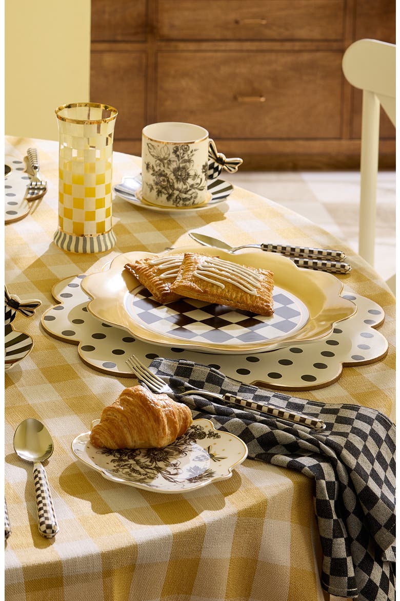 Buttercream Petal Dinner Plate, Alternate, color, YELLOW