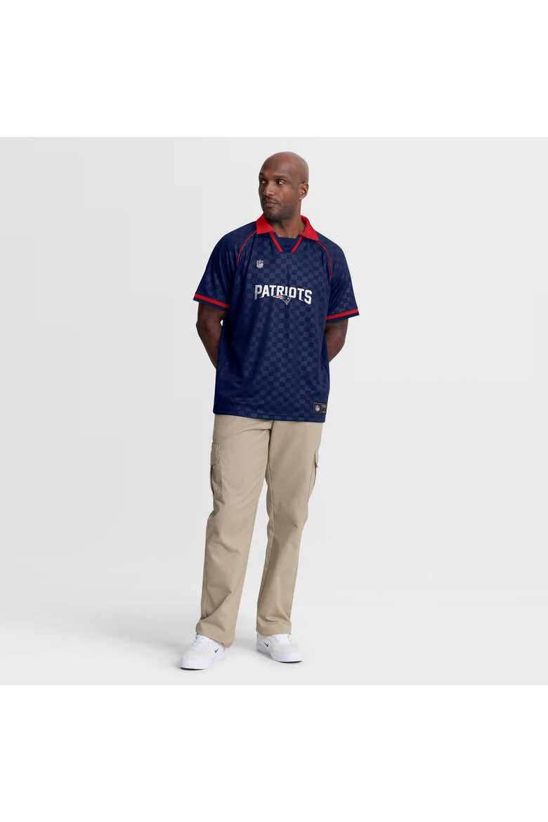 Men's Fanatics Navy/Red New England Patriots Homerun Raglan V-Neck Polo, Alternate, color, Navy