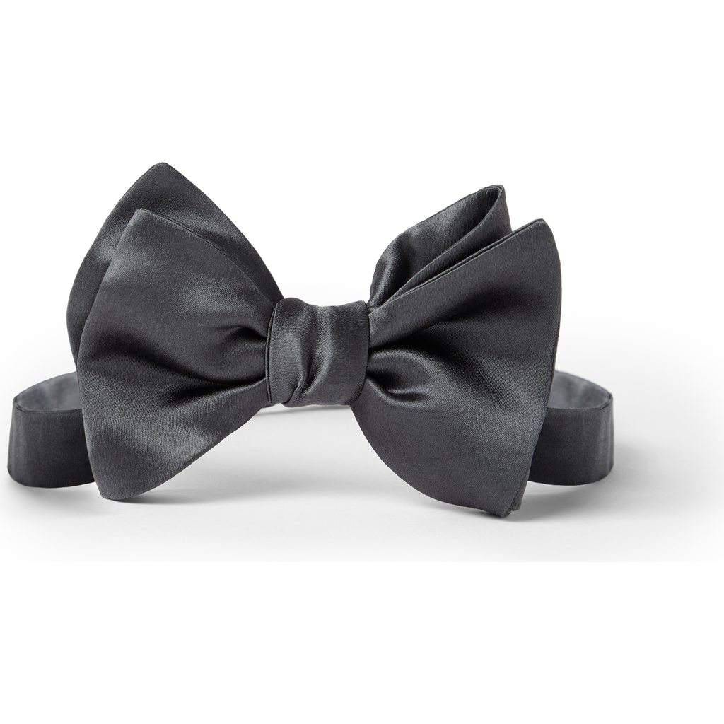 Brunello Cucinelli Silk-cotton Blend Bow Tie In Black