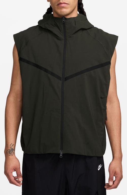 Nike Tech Ergonomic Vest In Black