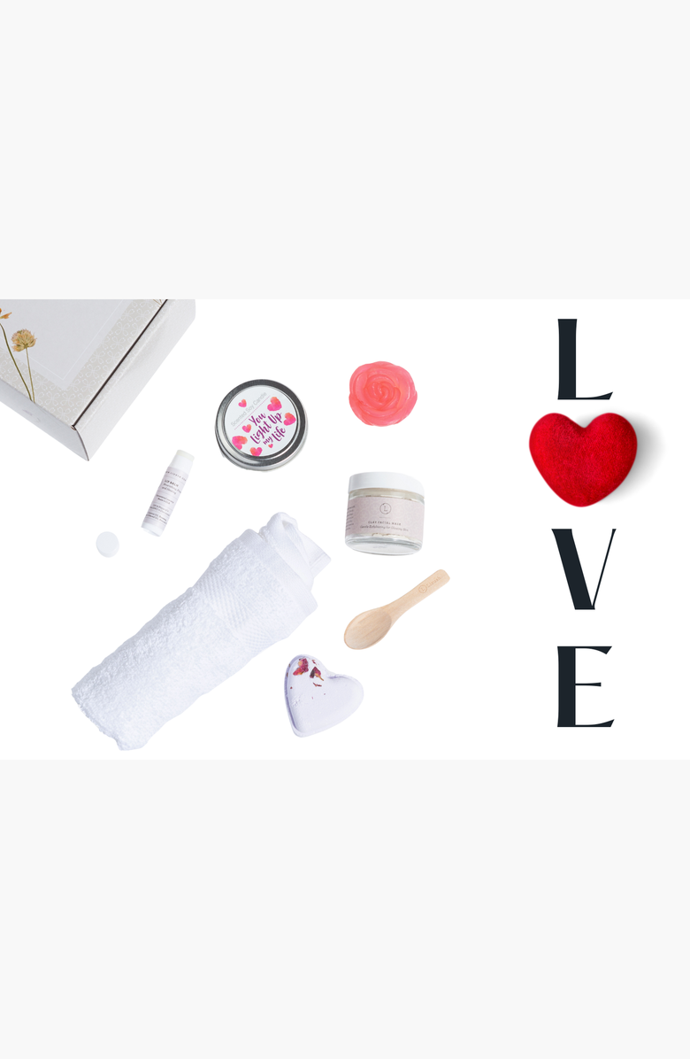 Lizush Cute LOVE Special Gift Box, Natural Skincare Gift Box, Alternate, color, NO COLOR