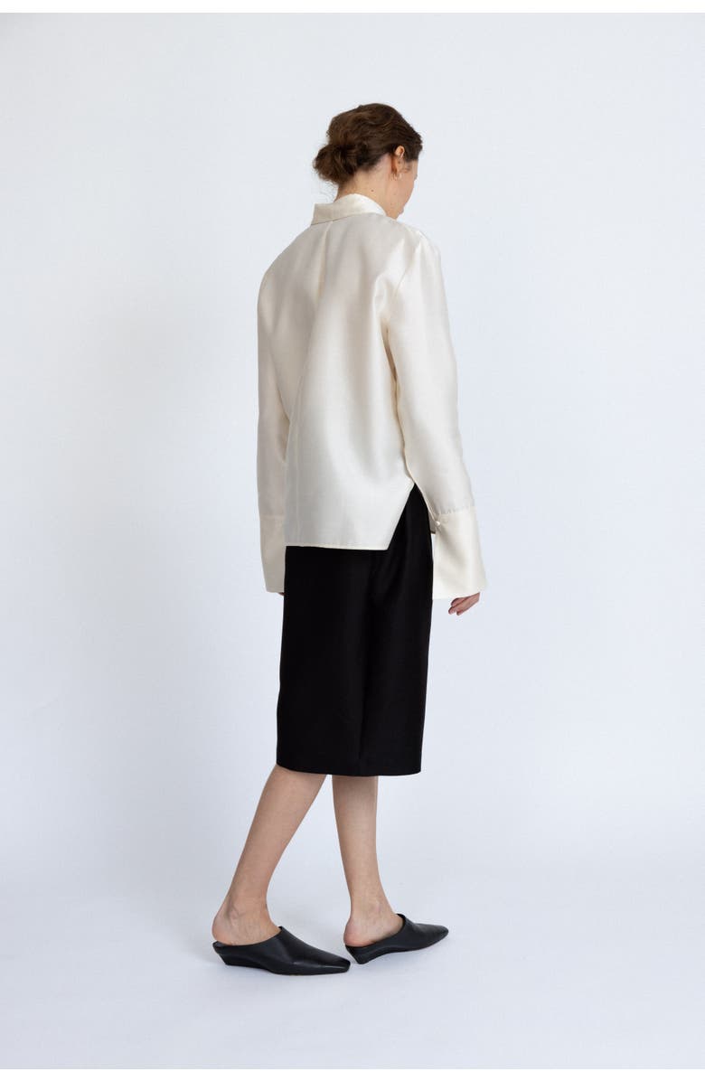 Alas Silk-Wool Blend Darted Bermuda Shorts, Alternate, color, Black