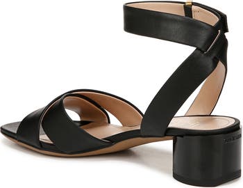 Noel Sandal