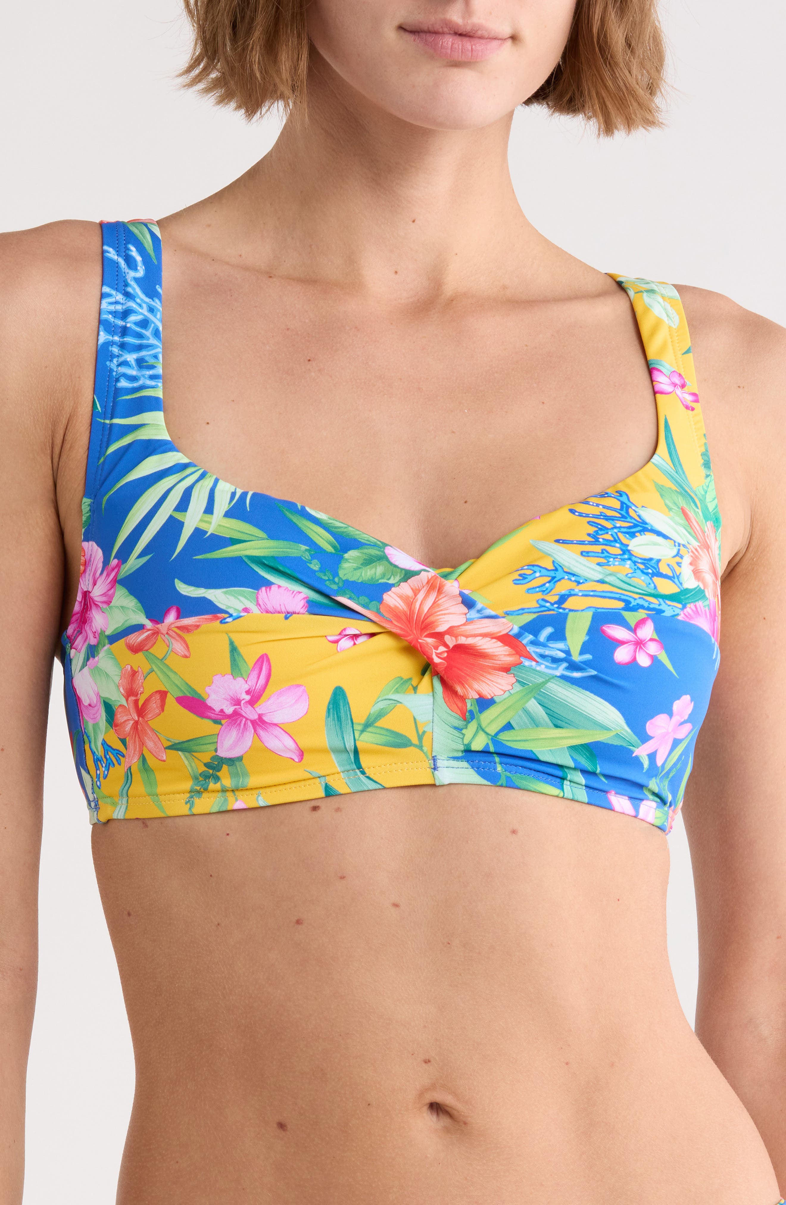 Tommy Bahama Isola Twist Front Bikini Top