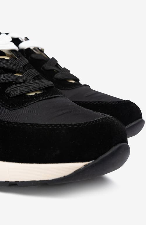 Freshy Modern Runner Sneaker In Black
