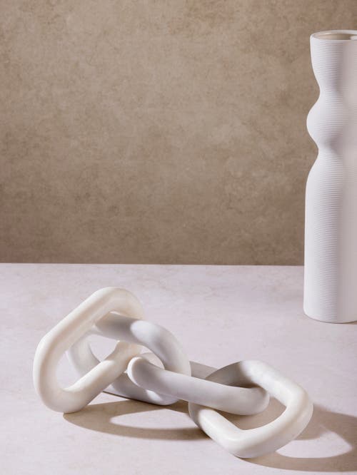 Gauri Kohli Eternity Marble Links Decorative Chain In White