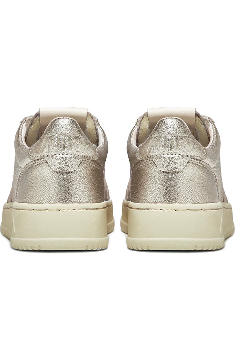 AUTRY Medalist Low Top Sneaker, Alternate, color, Goat/ Metal Platinum