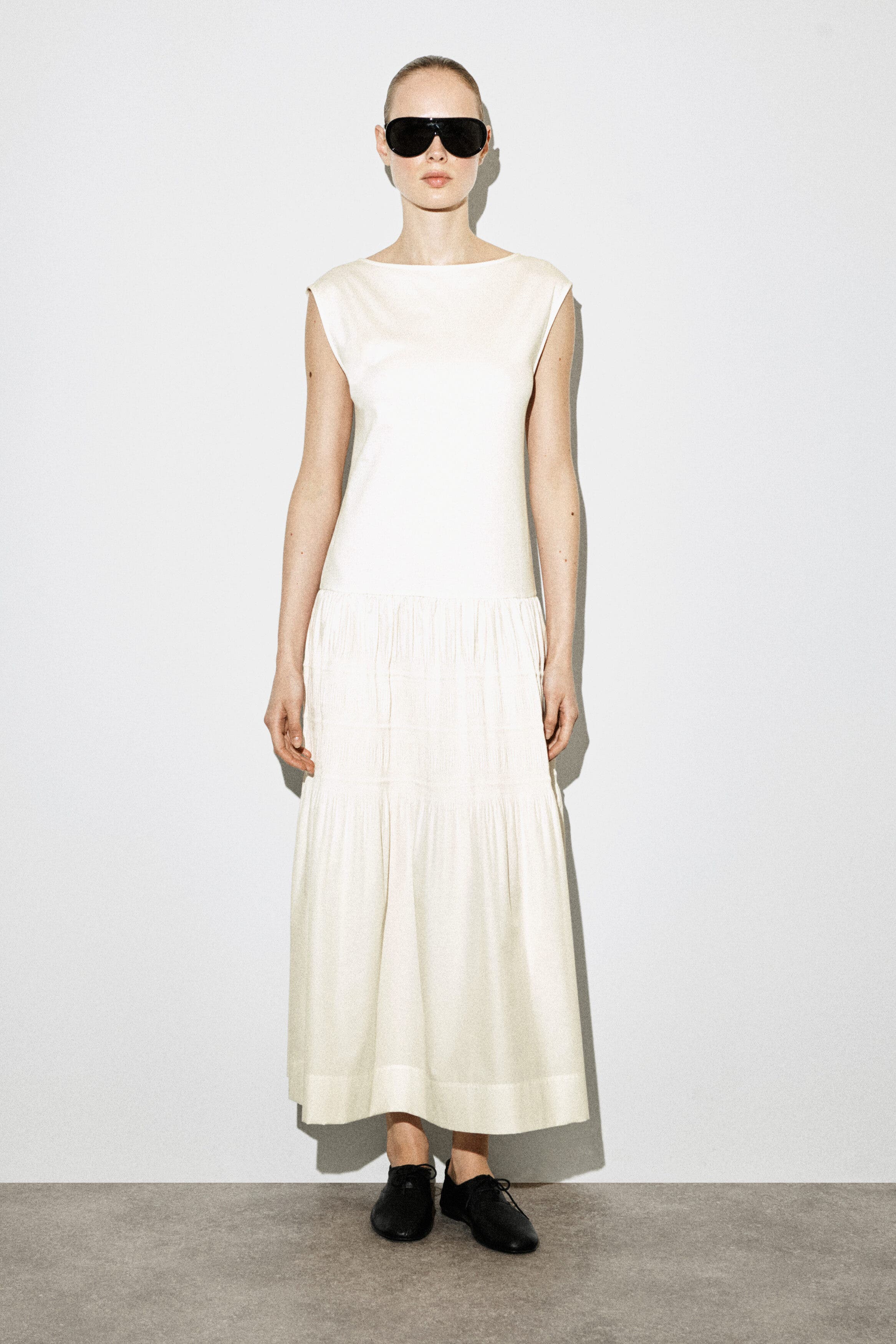selected WHITE