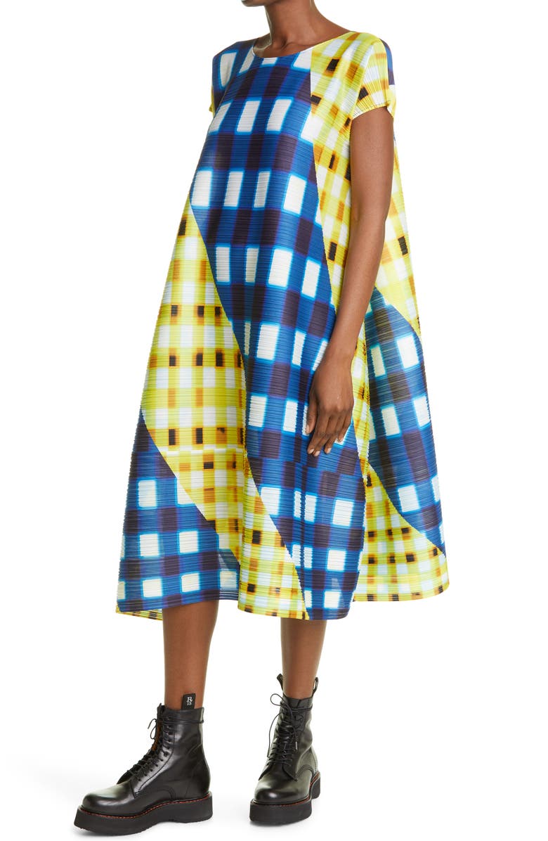 Pleats Please Issey Miyake Trek Check Plissé Midi Dress, Alternate, color,