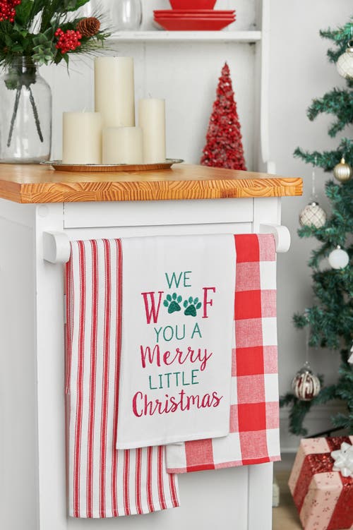 C & F Home C&f Home We Woof You A Merry Little Christmas Flour Sack Embroidered Cotton Flour Sack Kitchen Towel In White