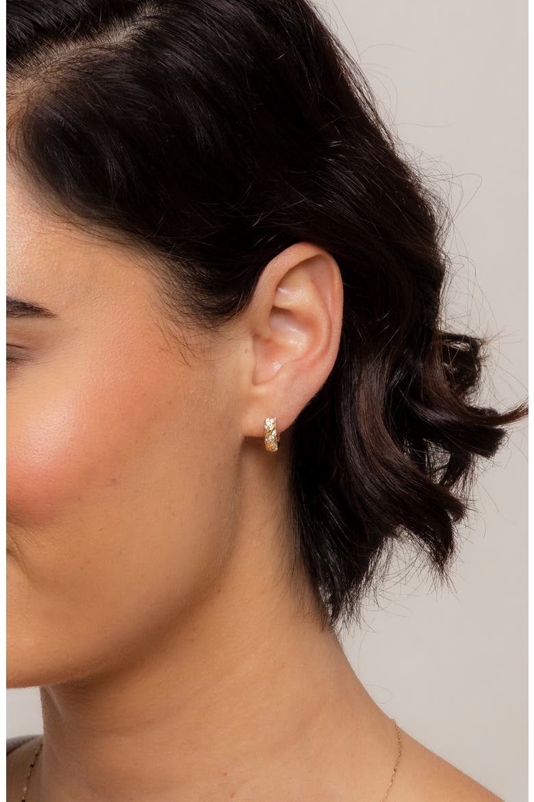 Dahlia Huggie Hoop Earrings, Alternate, color, GOLD