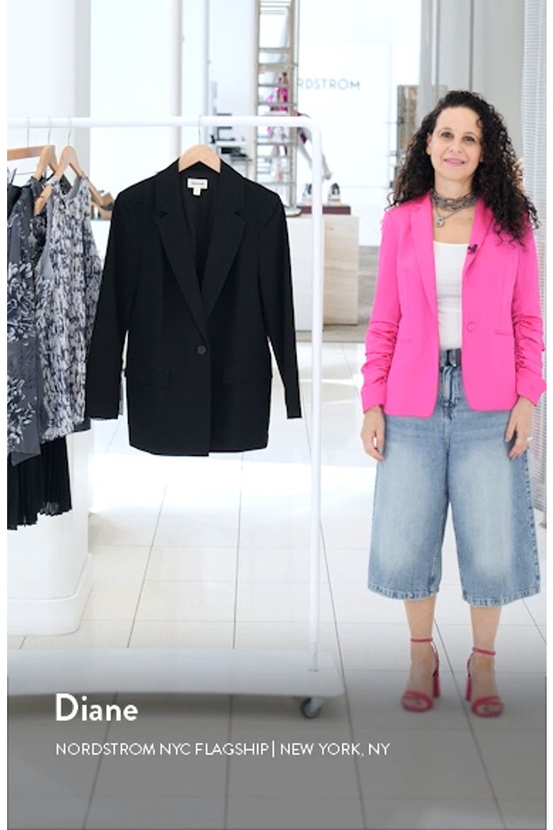 Relaxed Fit Blazer video