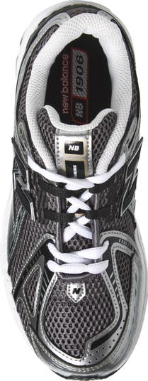 1906R Sneaker