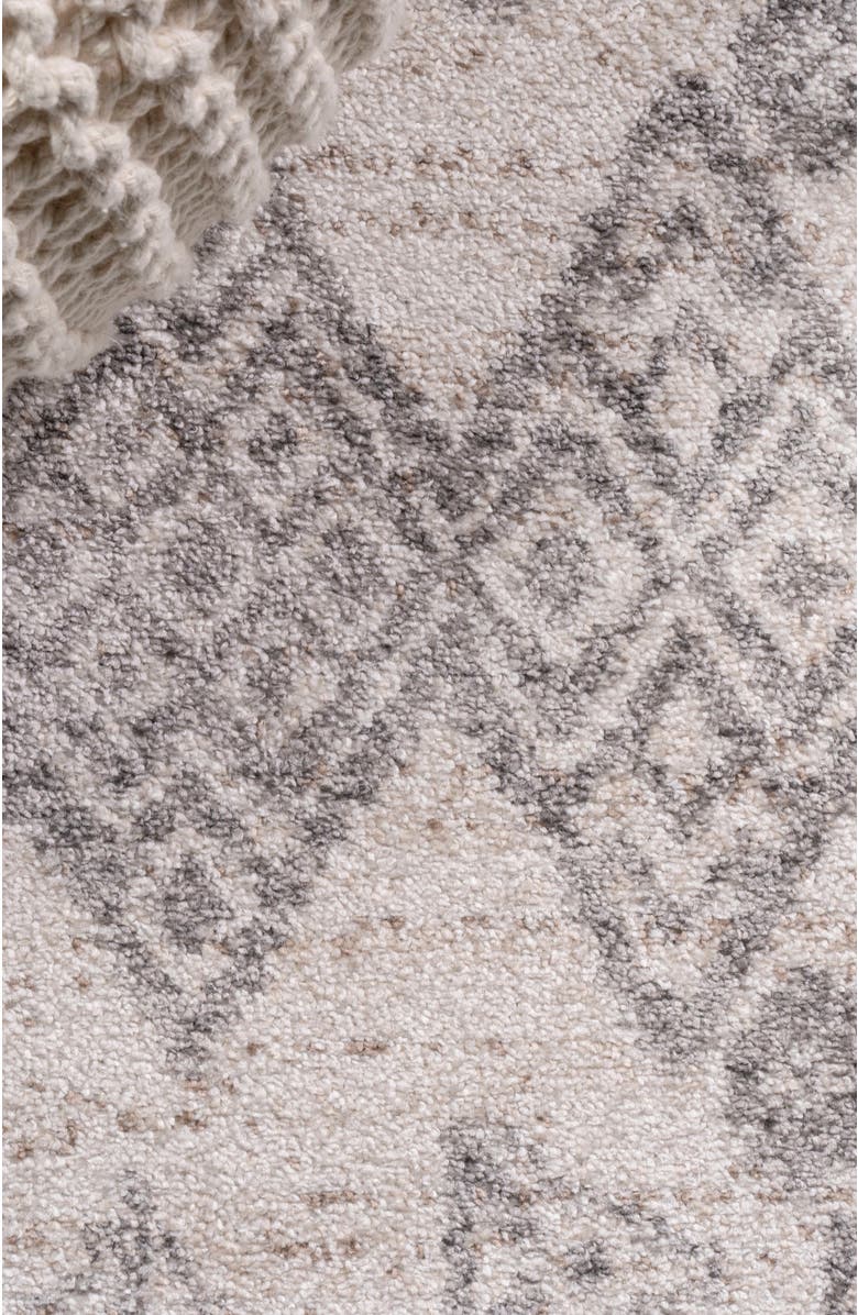 JONATHAN Y Idris Diamond Geometric Area Rug, Alternate, color, Gray/Beige