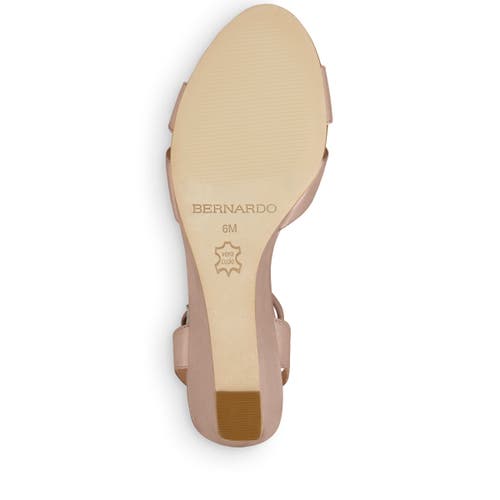 BERNARDO FOOTWEAR BERNARDO FOOTWEAR GARCEL DEMI-WEDGE SANDAL 
