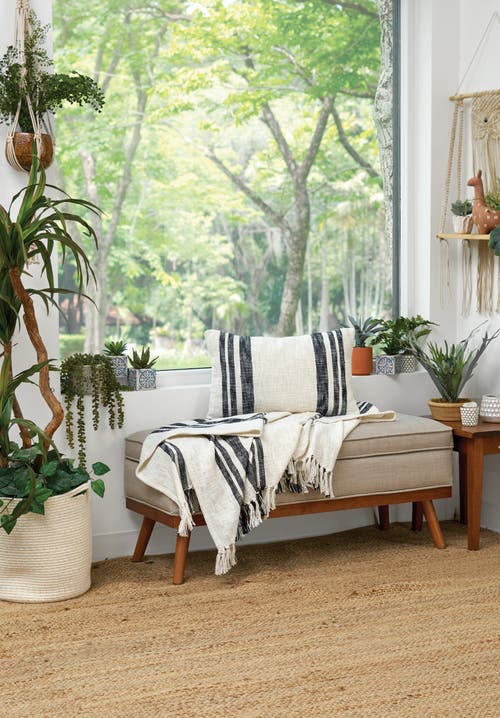 Carol & Frank 50" X 60" Morgan Tasseled Woven Throw In Black