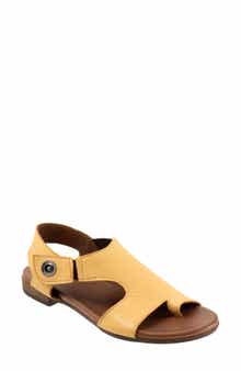 Bueno Tessie Toe Loop Sandal