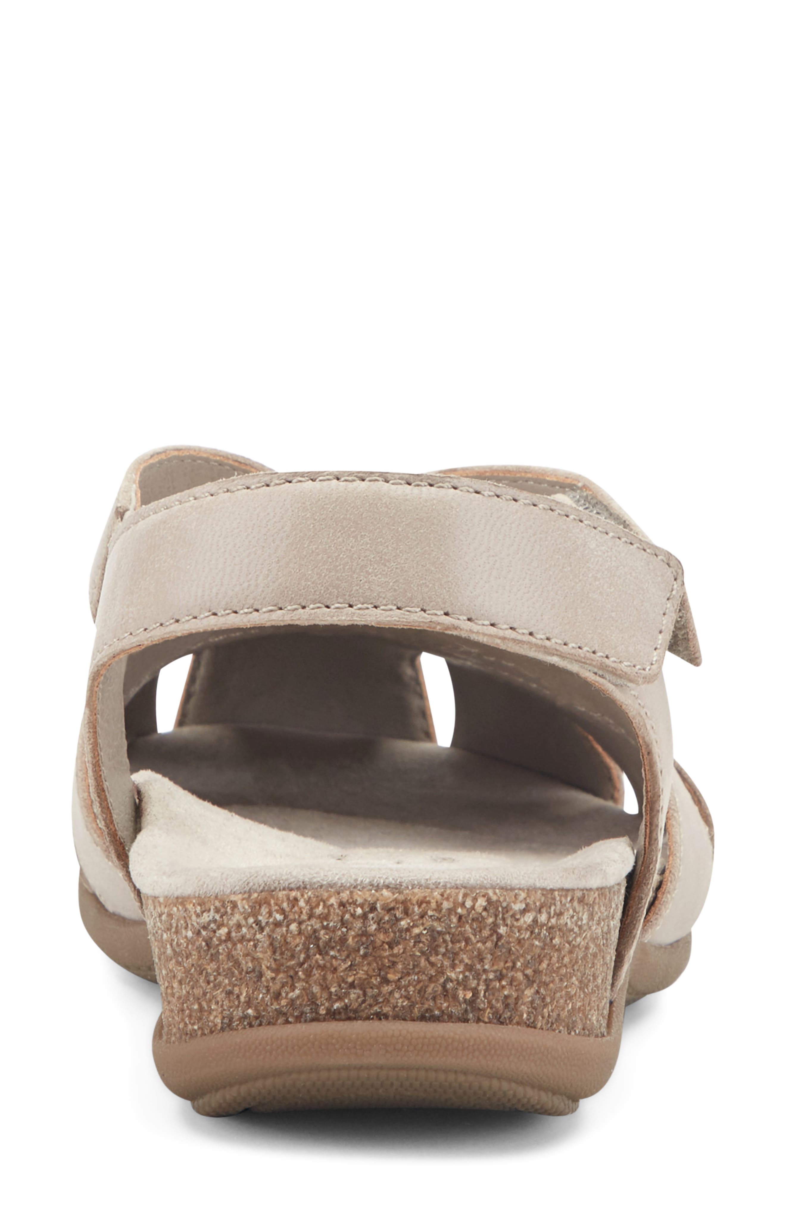 Earth<sup>®</sup> Brentia Sandal, Alternate, color, Light Grey