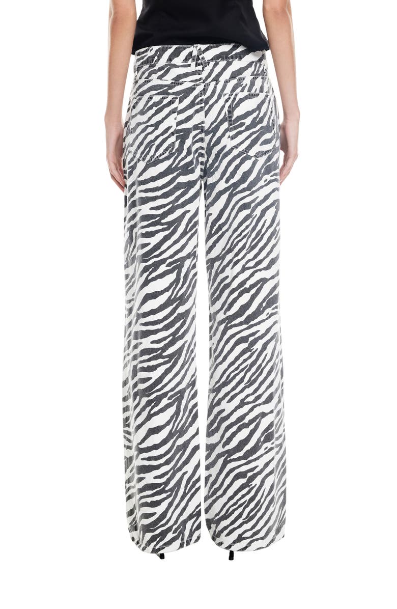 LIONESS Top Model Zebra Stripe Low Rise Baggy Jeans, Alternate, color, Zebra