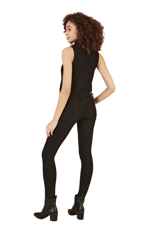 Yumi Roll Neck Sleeveless Sweater In Black