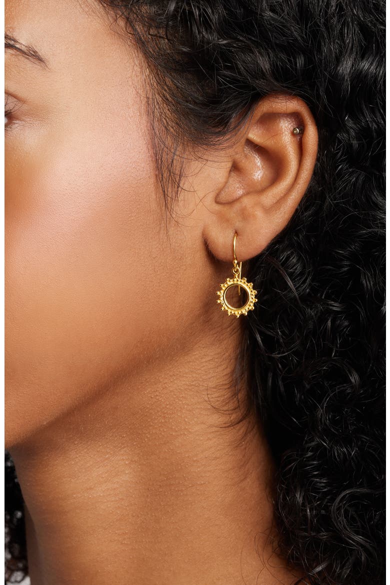 Mini Sol Hoop Earrings, Alternate, color, GOLD