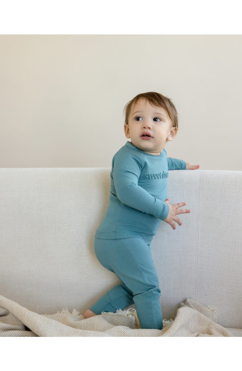 MiniMoi Kid's Cotton Fleece 3D Embossed Pajama Set, Alternate, color, Arctic