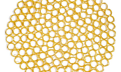 Tiramisu Honeycomb Gleam Metal Placemat In Gold