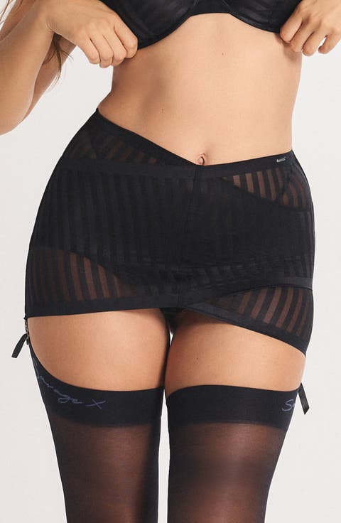 Show 'n' Tell Stripe Garter Skirt (Regular & Plus)