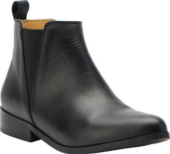 Nisolo Eva Everyday Chelsea Boot (Women) | Nordstrom display picture 3