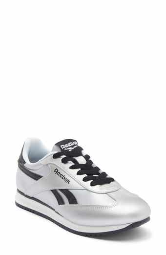 Reebok World 70 Sneaker