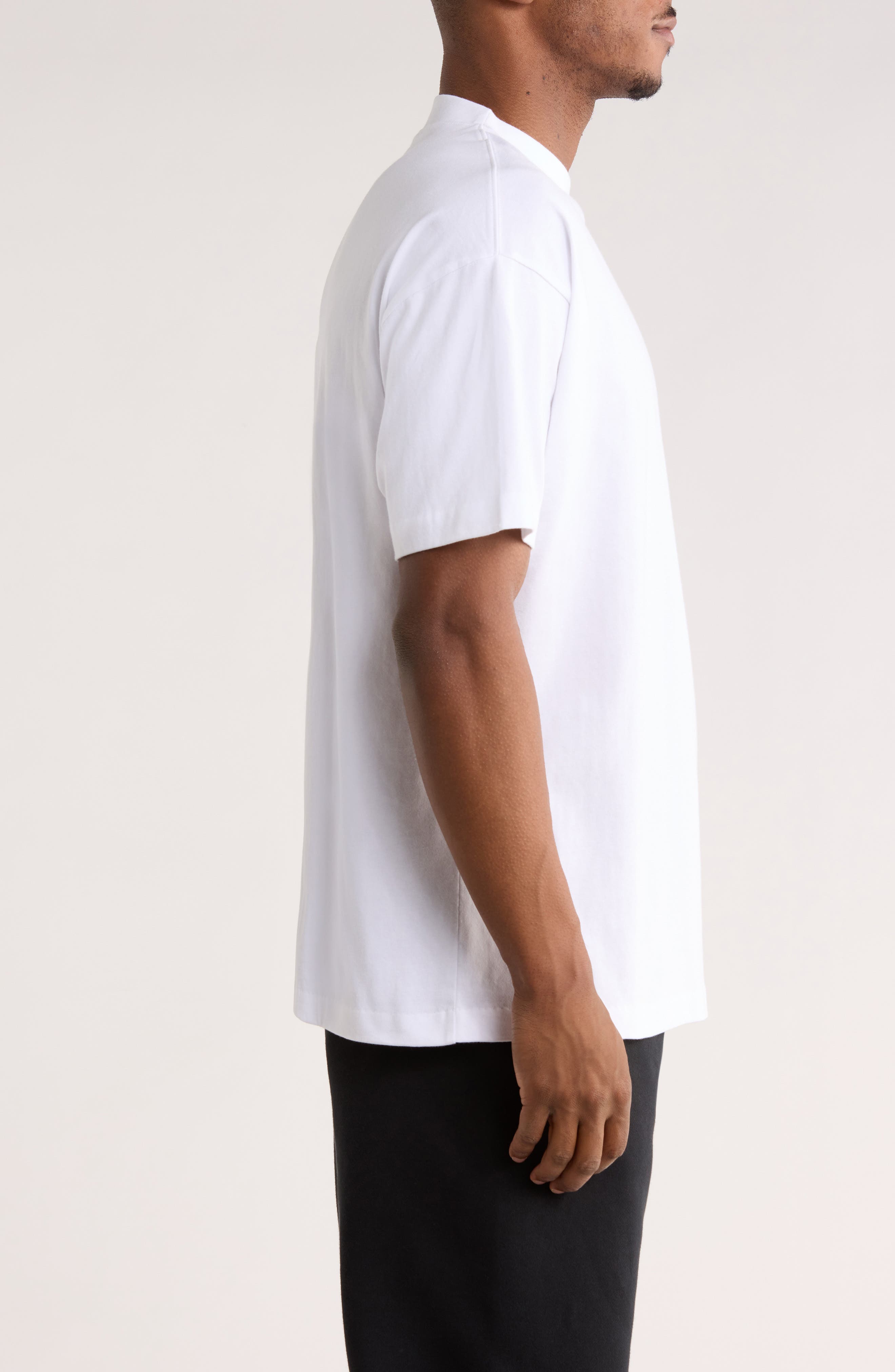 Мужские Fear of God Essentials Classic Fit Logo Graphic T-Shirt — фото 3