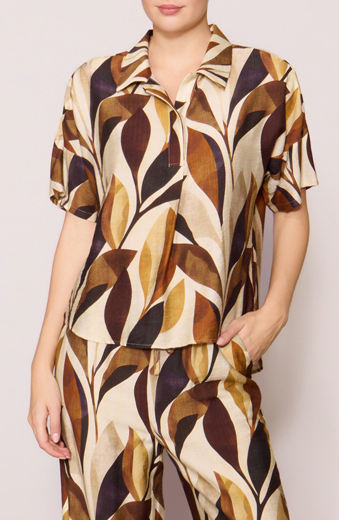 BEIGE MULTI LEAF