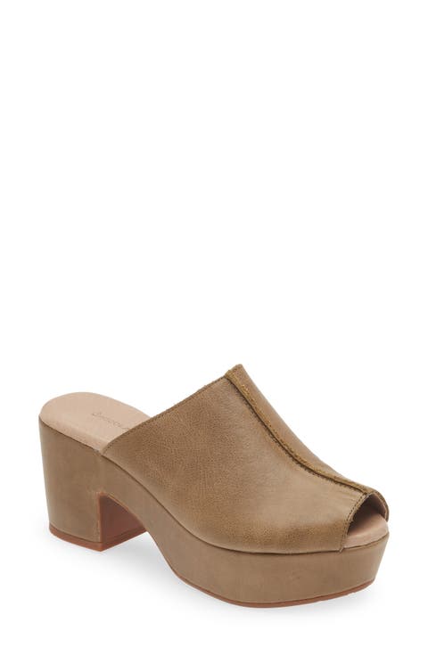 Gadis Platform Slide Sandal (Women)