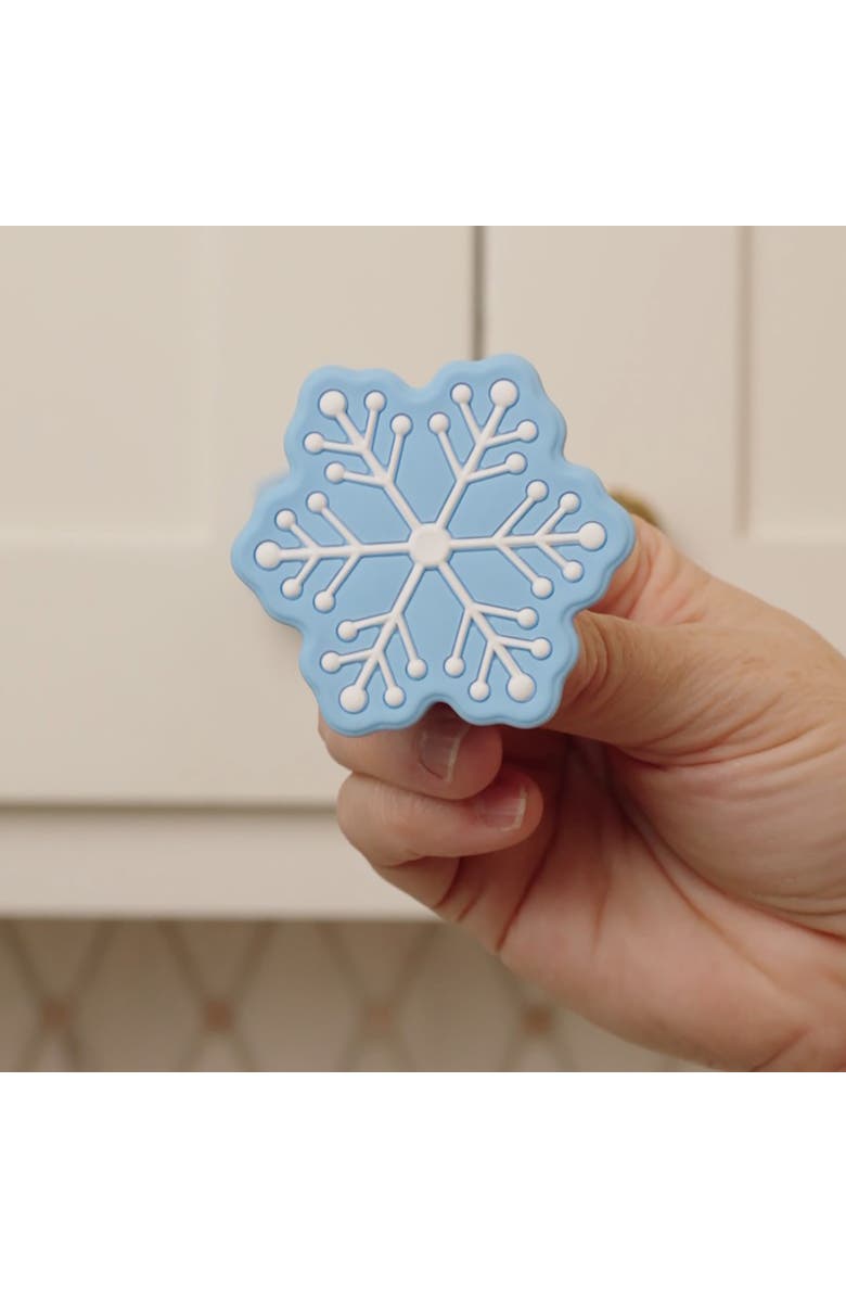 Knobēz Decorative Knob Covers Snowflake, Alternate, color, 