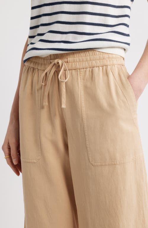 Caslonr Caslon(r) Crop Drawstring Pants In Tan Shore