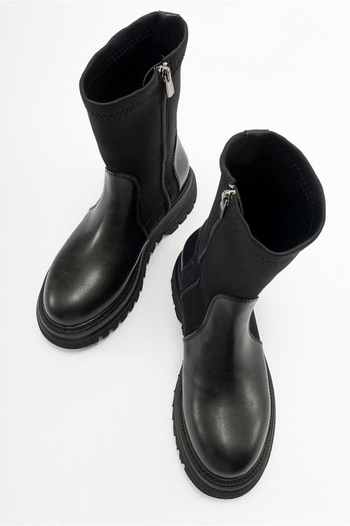 Prologue Shoes Alias Zip Boot In Black