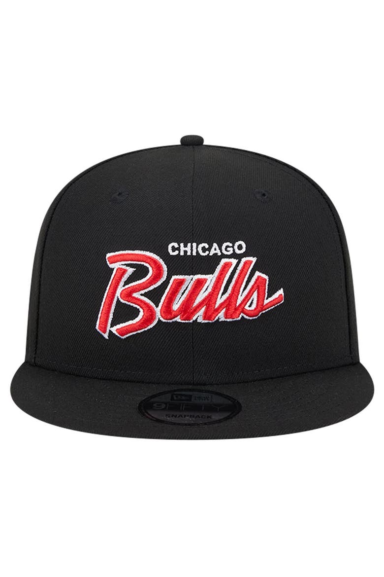 Men's New Era Black Chicago Bulls Evergreen Script Side Patch 9FIFTY Snapback Hat, Alternate, color, Black