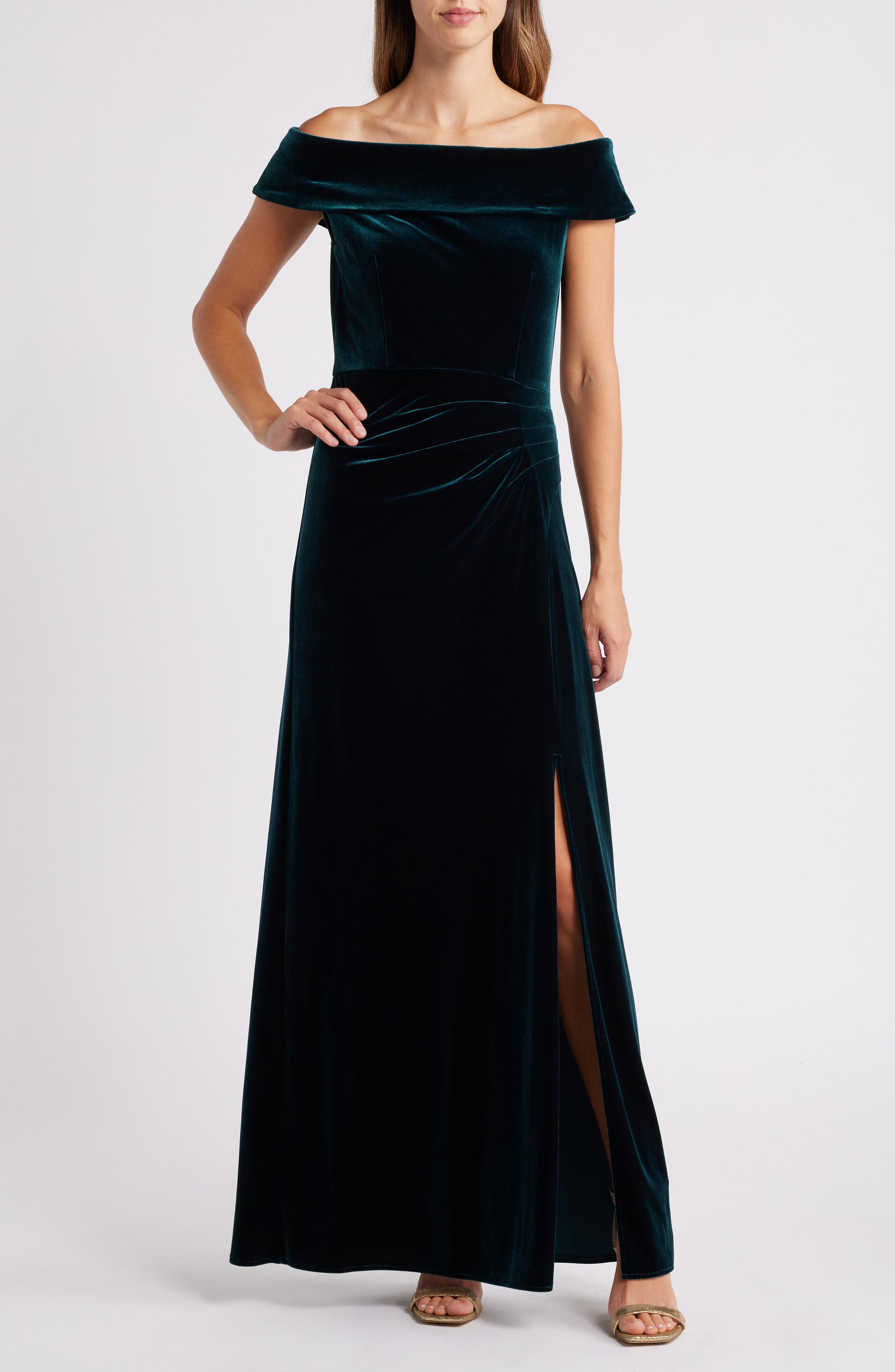 Alex Evenings Off the Shoulder Stretch Velvet Gown in Forest 