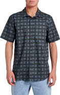 Quiksilver Stone Etch Classic Fit Short Sleeve Stretch Cotton Button-Up Shirt