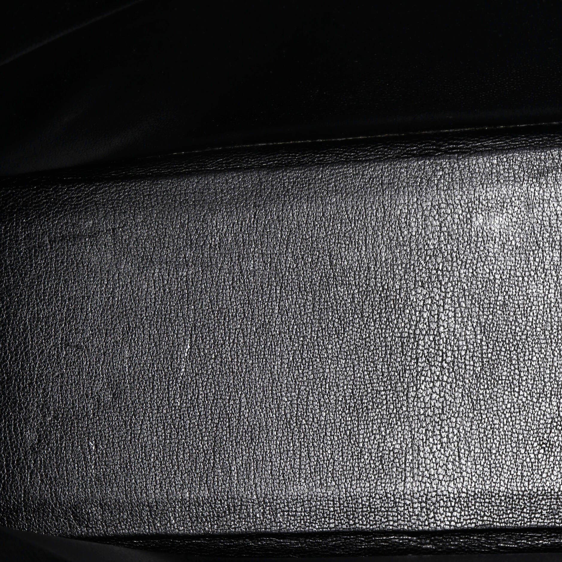 Pre-Owned Hermes White Bus Bag Leather 39, Alternate, color, 